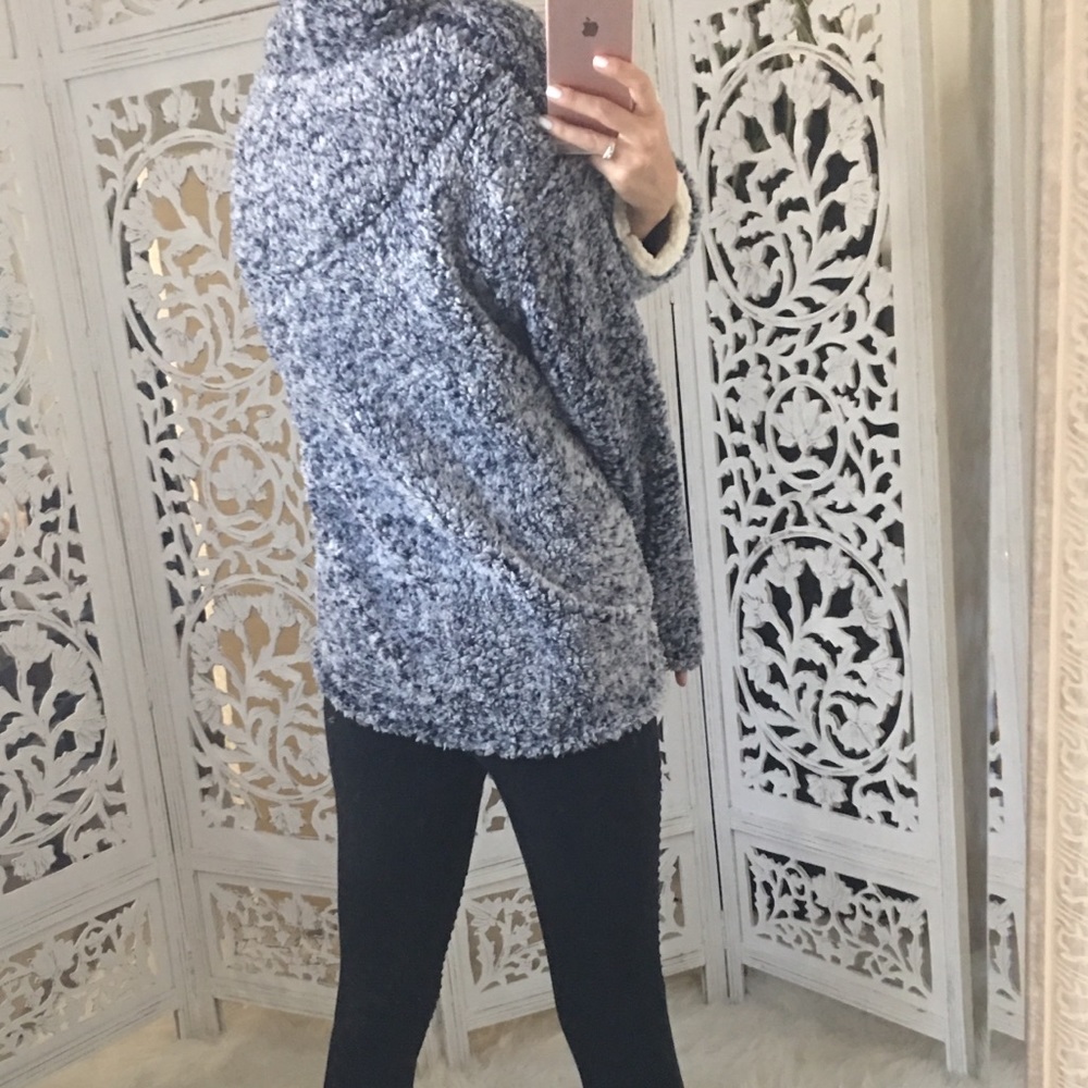 Two Tone Fuzzy Pullover Sweater - Picture 6 of 10